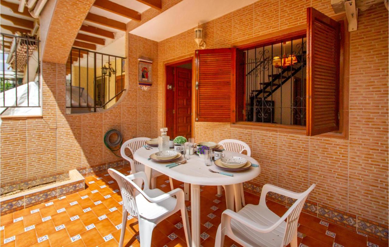 Stunning Home In Los Alcazares With Kitchen Екстер'єр фото
